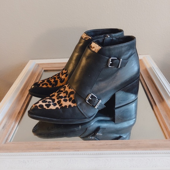 circus by sam edelman leopard booties